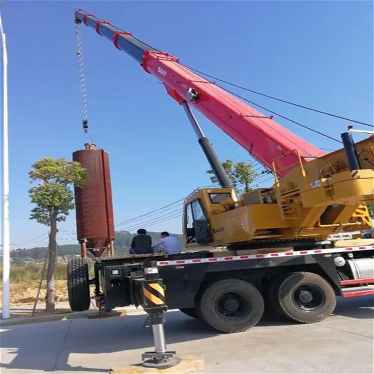 卫东专业吊车租赁多少钱