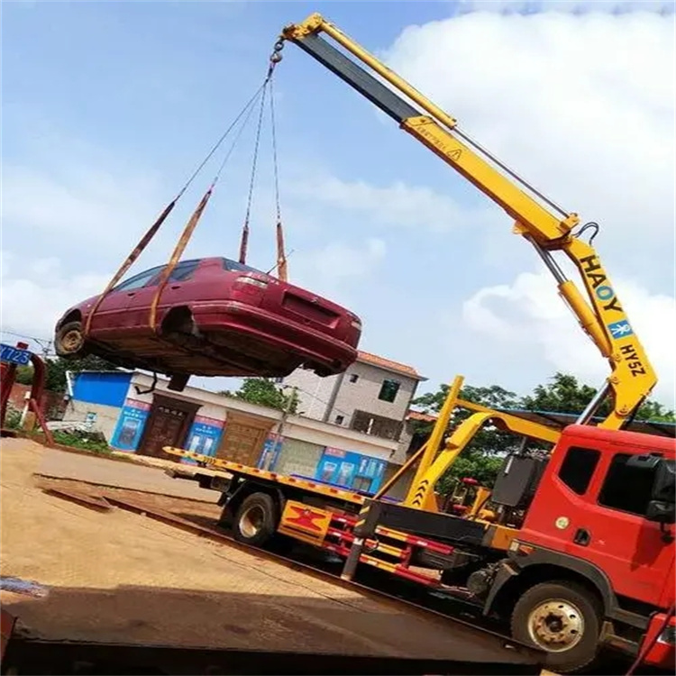 卫东吊车救援小汽车怎么吊