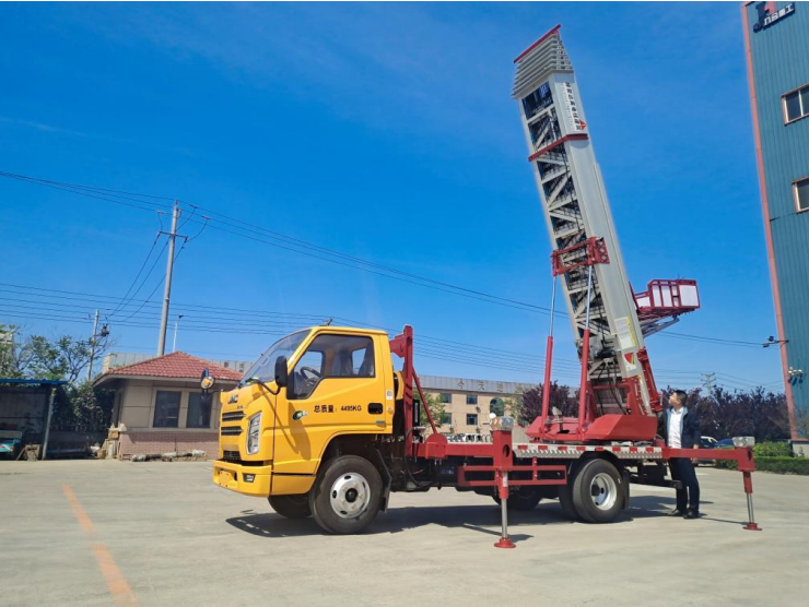 卫东云梯车出租费用解析：如何选择更具性价比的服务