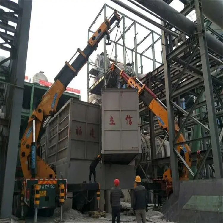 卫东折臂吊车租赁电话